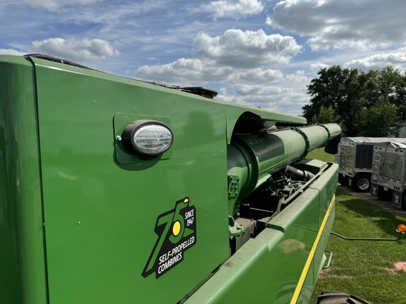 https://photos.machinefinder.com/48/10564348/68144318_large_58723.jpg
