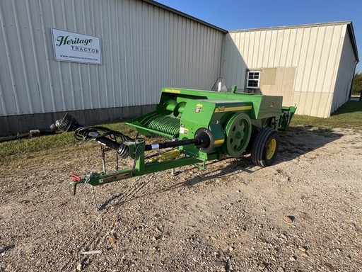 https://photos.machinefinder.com/43/10564443/68797921_large_20126.jpg