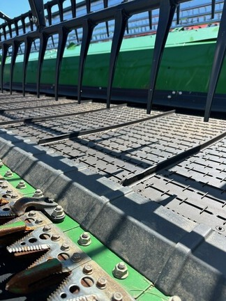 https://photos.machinefinder.com/79/10570579/68204759_large_2153.jpg