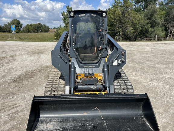 https://photos.machinefinder.com/37/10573037/75765837_large_93660.jpg