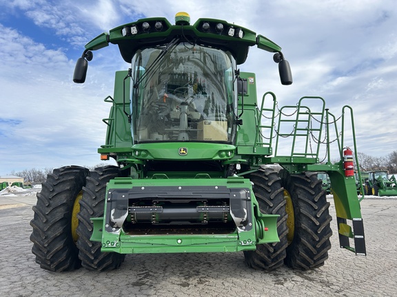 https://photos.machinefinder.com/86/10578986/70976118_large_2639.jpg