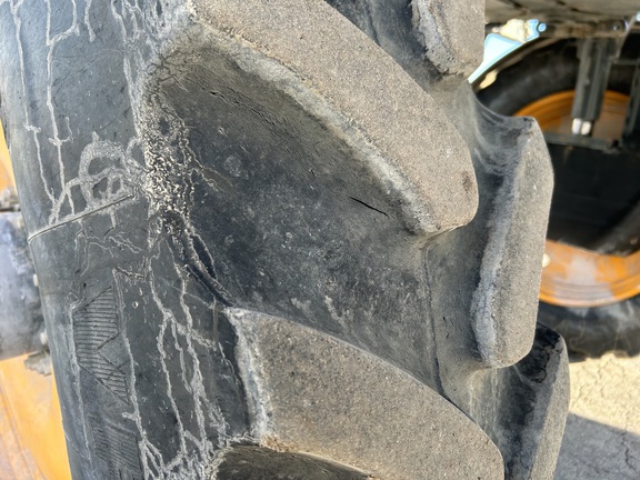 https://photos.machinefinder.com/30/9624630/63081458_large_79607.jpg