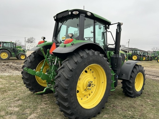 https://photos.machinefinder.com/67/10581767/77657999_large_9007.jpg