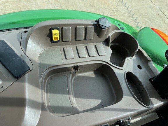 https://photos.machinefinder.com/59/10586259/69670156_large_82026.jpg