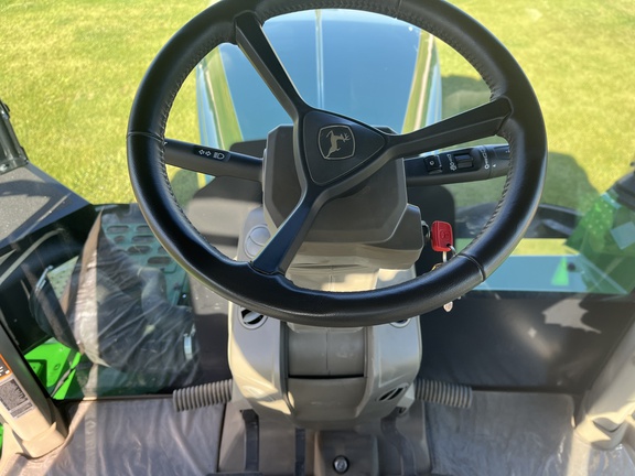 https://photos.machinefinder.com/05/10586605/75395185_large_77372.jpg