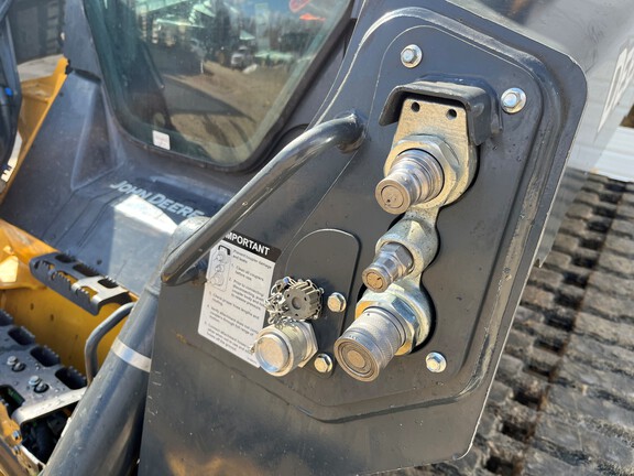 https://photos.machinefinder.com/40/10592140/71676235_large_50960.jpg