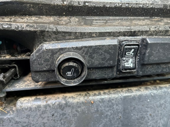 https://photos.machinefinder.com/40/10592140/71676217_large_38288.jpg
