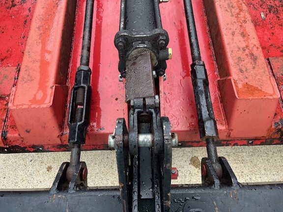 https://photos.machinefinder.com/01/10596101/68627704_large_11765.jpg