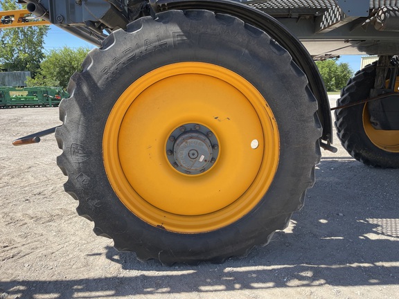 https://photos.machinefinder.com/17/9651417/66652700_large_32987.jpg