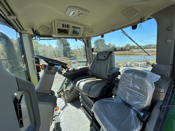 https://photos.machinefinder.com/67/10597467/69729847_large_59931.jpg