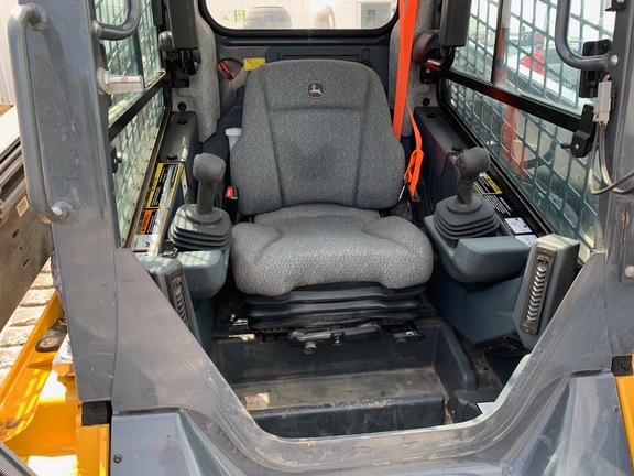 https://photos.machinefinder.com/72/10598872/74522195_large_46117.jpg