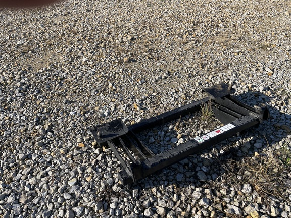 https://photos.machinefinder.com/36/10611436/75779703_large_70384.jpg