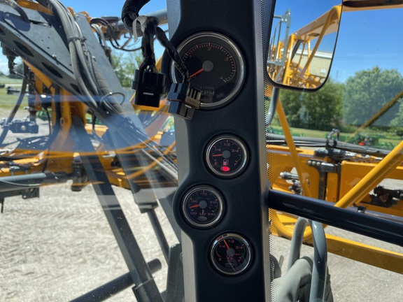 https://photos.machinefinder.com/17/9651417/66652752_large_91918.jpg