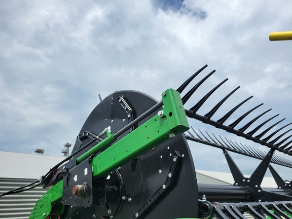 https://photos.machinefinder.com/85/10612985/74577679_large_63992.jpg