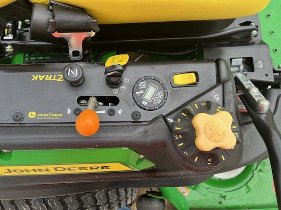 https://photos.machinefinder.com/69/10613669/68845146_large_69698.jpg