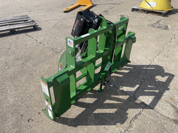 https://photos.machinefinder.com/77/10615277/68683448_large_75207.jpg