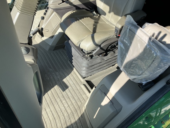https://photos.machinefinder.com/15/9651515/62029119_large_39659.jpg
