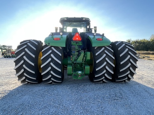 https://photos.machinefinder.com/10/10634710/69375801_large_57672.jpg