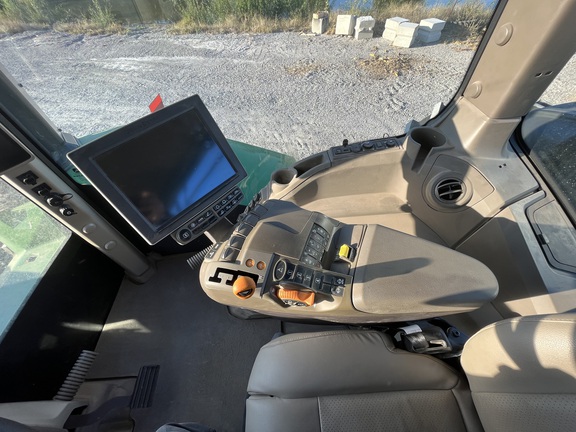 https://photos.machinefinder.com/10/10634710/69375806_large_97247.jpg