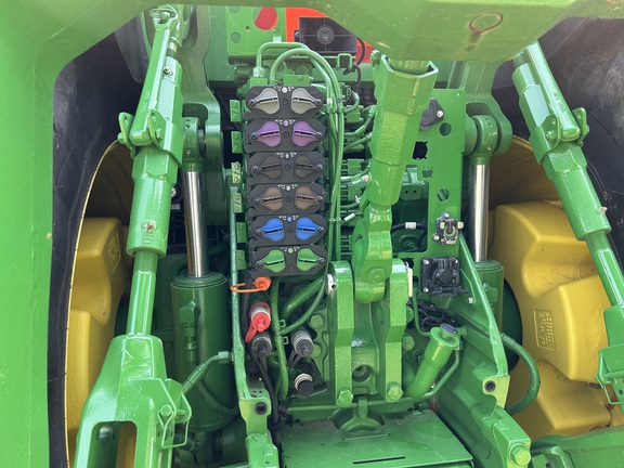 https://photos.machinefinder.com/87/10638387/74885158_large_77009.jpg
