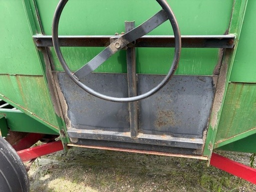 https://photos.machinefinder.com/44/10640444/74884817_large_99611.jpg