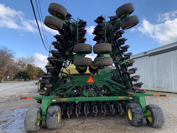 https://photos.machinefinder.com/24/10642024/69761926_large_34802.jpg