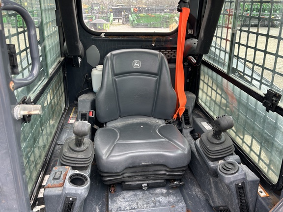 https://photos.machinefinder.com/79/10651479/72584578_large_20724.jpg