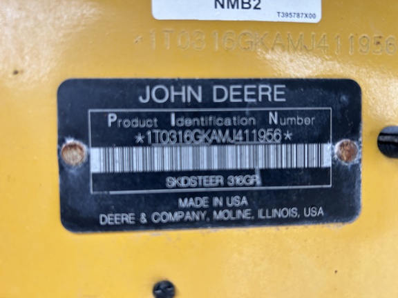 https://photos.machinefinder.com/79/10651479/72584461_large_46238.jpg