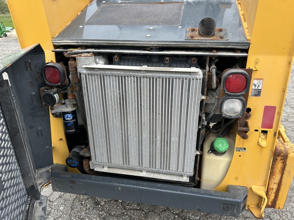 https://photos.machinefinder.com/79/10651479/72584462_large_2265.jpg