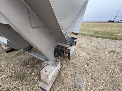 https://photos.machinefinder.com/57/10660457/77704710_large_41496.jpg