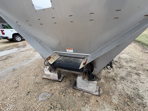 https://photos.machinefinder.com/57/10660457/77704699_large_59550.jpg
