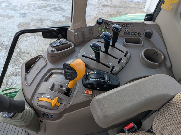 https://photos.machinefinder.com/65/10662565/77791298_large_79275.jpg