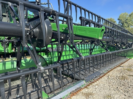 https://photos.machinefinder.com/86/10691886/75701912_large_69056.jpg