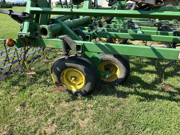 https://photos.machinefinder.com/23/10701123/74890962_large_80773.jpg
