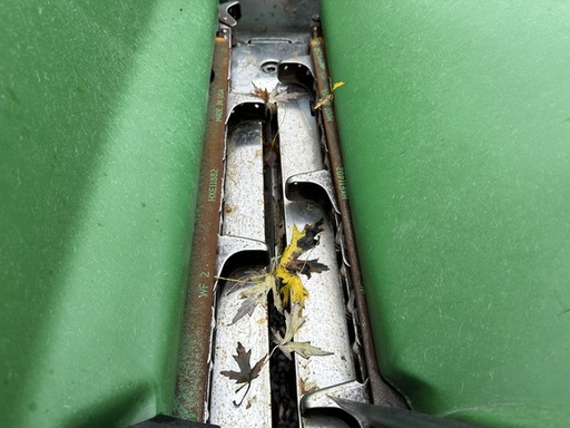https://photos.machinefinder.com/87/10716287/69768866_large_44998.jpg