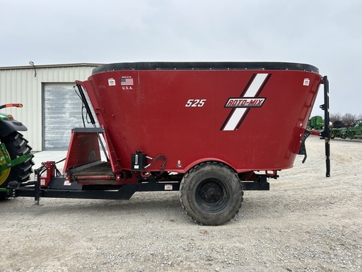 https://photos.machinefinder.com/18/10725618/71403426_large_67332.jpg