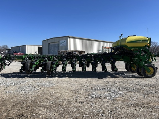 https://photos.machinefinder.com/23/10729023/71870694_large_53322.jpg