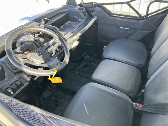 https://photos.machinefinder.com/28/10730428/70493549_large_933.jpg