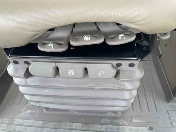 https://photos.machinefinder.com/50/9726750/66472065_large_42674.jpg