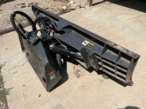 https://photos.machinefinder.com/14/10760814/70264185_large_33765.jpg