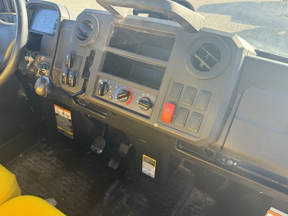 https://photos.machinefinder.com/04/10763504/76289128_large_25239.jpg