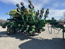 https://photos.machinefinder.com/37/10768837/72165256_large_12148.jpg