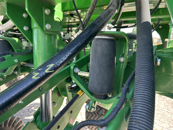 https://photos.machinefinder.com/37/10768837/72165115_large_18051.jpg