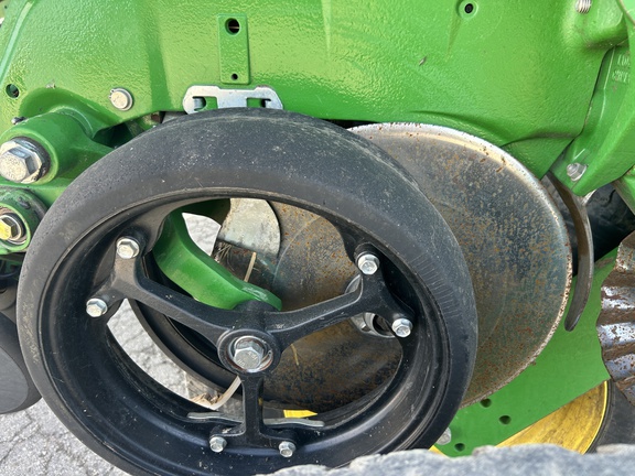 https://photos.machinefinder.com/37/10768837/72165273_large_73236.jpg