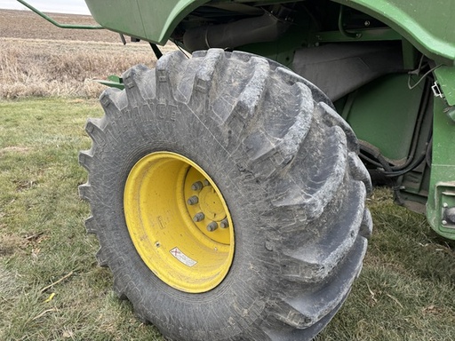 https://photos.machinefinder.com/54/10774754/70408227_large_29662.jpg
