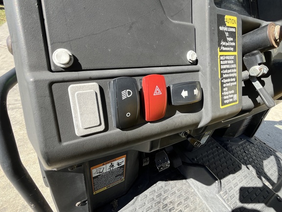 https://photos.machinefinder.com/86/10786186/76271367_large_87620.jpg