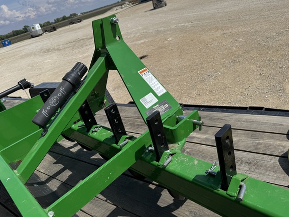 https://photos.machinefinder.com/83/10788783/73063738_large_68643.jpg