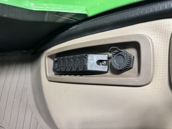 https://photos.machinefinder.com/92/10791492/71556591_large_53046.jpg