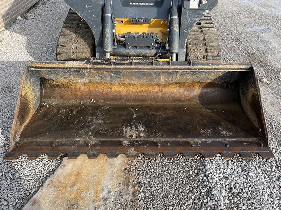 https://photos.machinefinder.com/91/10793691/71259167_large_63203.jpg