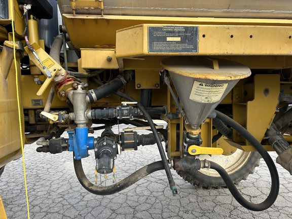 https://photos.machinefinder.com/16/10794116/71793254_large_63332.jpg